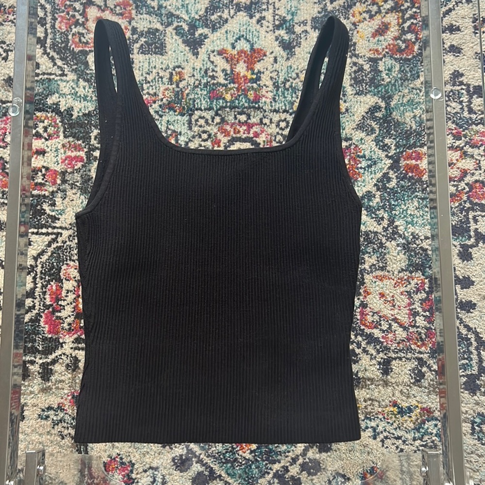 Babaton Sculpt Knit Squareneck Tank size medium